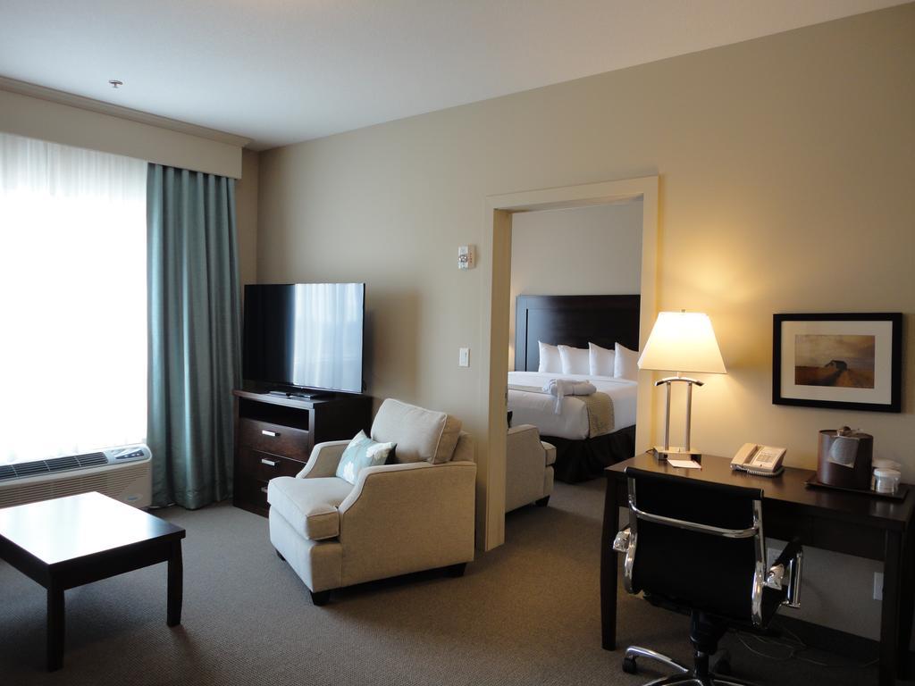 Ramada By Wyndham Emerald Park/Regina East Zimmer foto